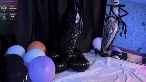 lillie_berry online show from October 29, 4:39 am