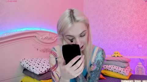 LilliMoore online show from January 30, 11:55 pm