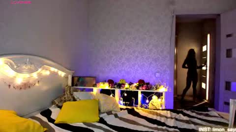 LilliMoore online show from July 3, 11:33 pm