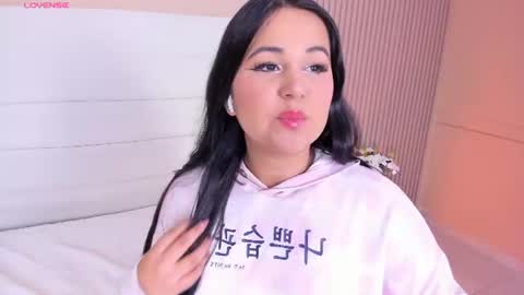 Lizeth follow me in my igimlilycute 3 online show from July 12, 3:51 am