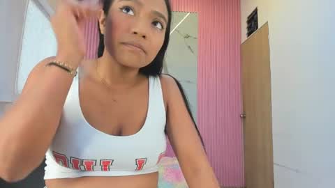 lillyy16 online show from June 25, 11:02 am