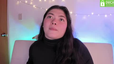 lily_cherry0 online show from April 30, 9:19 pm