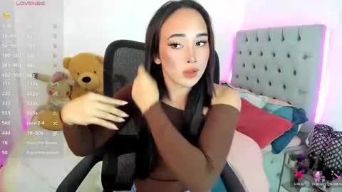 Lily Darling online show from December 21, 8:18 am