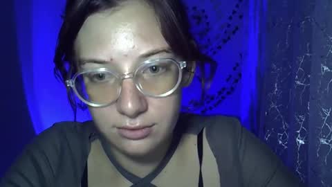 lily_ember online show from October 25, 10:49 pm