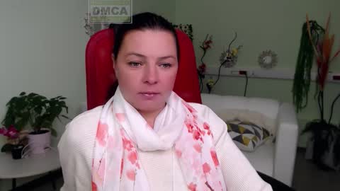 Snapshot of lily_flower7_ chatting on October 1, 8:30 am Lily online show from October 1, 8:30 am