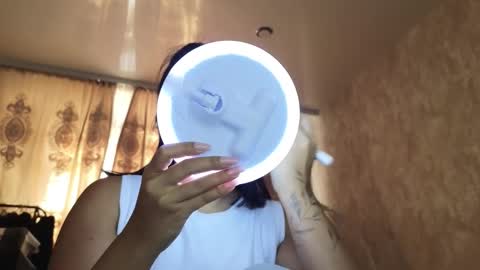 Lily online show from January 18, 7:04 am