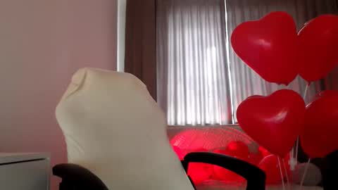 Lily Litle online show from February 15, 9:19 am