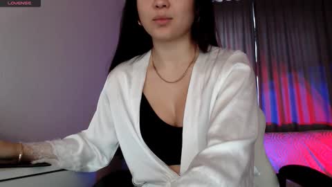 Lily Litle online show from November 4, 10:31 am