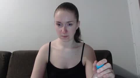 Snapshot of lily_love_x chatting on October 20, 2:03 am lily_love_x online show from October 20, 2:03 am