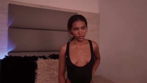 Lily Miiller online show from May 3, 9:18 pm