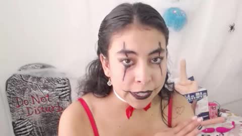 Lily Roberts online show from October 23, 3:29 pm