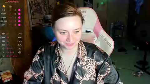 Alice online show from July 7, 5:49 pm