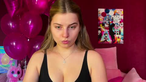 Lily online show from May 14, 3:51 pm