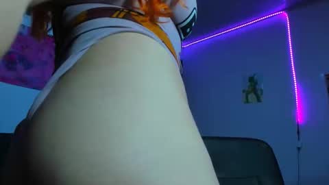 lily_stone04 online show from February 4, 8:28 am