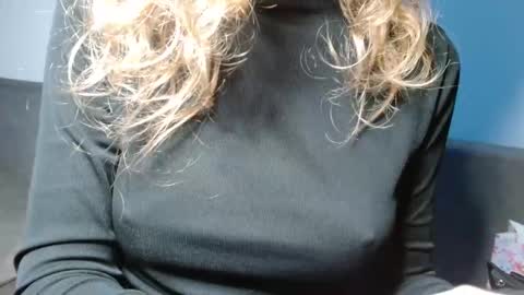 small lily online show from April 30, 5:40 pm