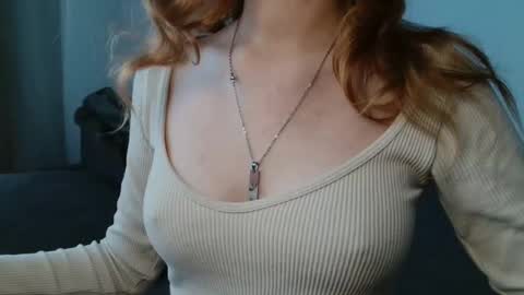 small lily online show from April 29, 2:20 pm