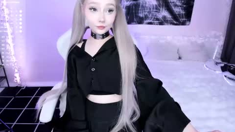 Lily online show from June 17, 12:45 am