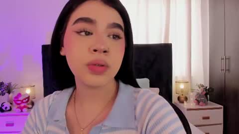 LilyWoodz online show from June 26, 7:15 pm