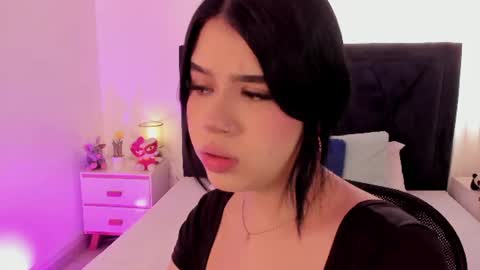 LilyWoodz online show from July 31, 7:04 pm