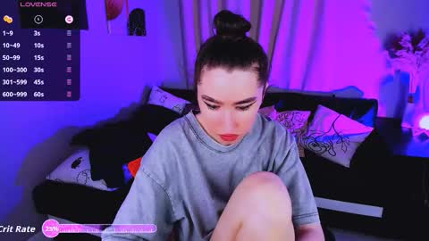 Snapshot of lily_xbaby chatting on October 12, 10:39 am LILY online show from October 12, 10:39 am