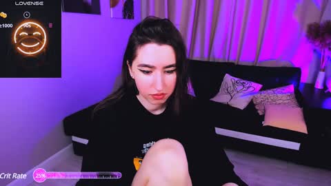 Snapshot of lily_xbaby chatting on December 11, 7:09 am LILY online show from December 11, 7:09 am