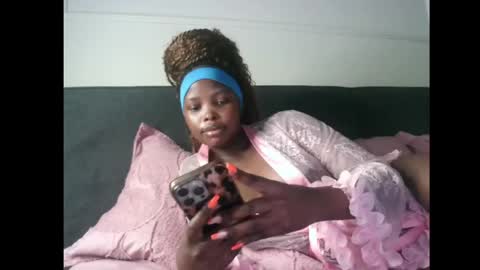 lilycelest online show from May 16, 3:53 am