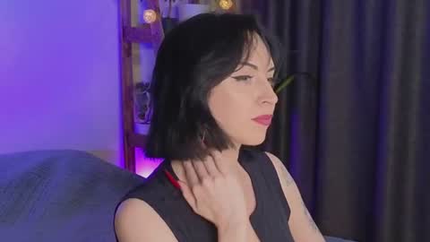 Lily online show from July 27, 2:03 pm