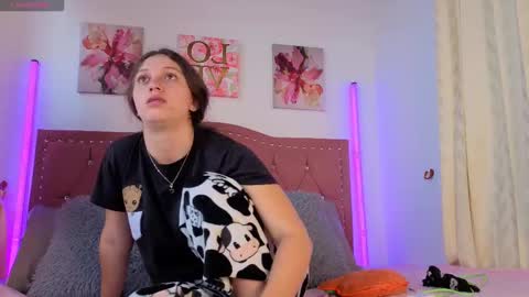 Lily online show from October 9, 1:15 pm