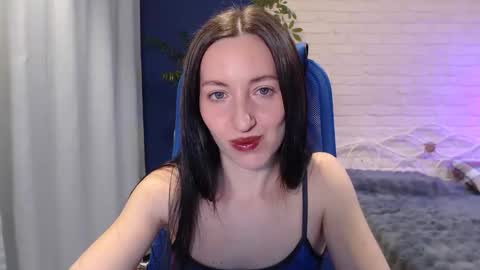 Lily online show from October 4, 11:05 am