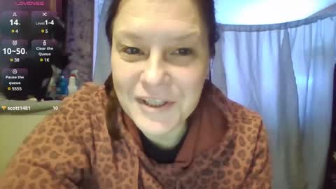 Snapshot of lilypad1981 chatting on February 14, 6:40 pm lilypad1981 online show from February 14, 6:40 pm