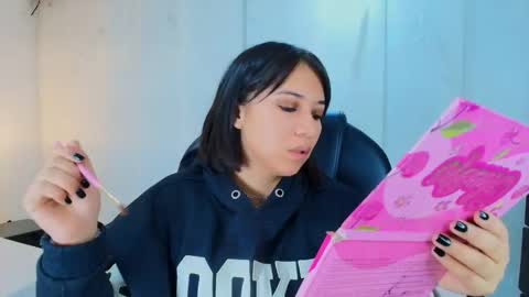  Lina Bedoya  online show from November 28, 11:46 am