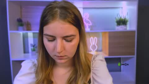 lina_moone online show from April 25, 1:41 pm