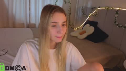 LINA online show from July 21, 2:12 am
