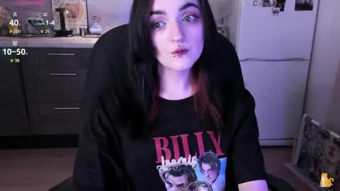 Lina 3  1715622743 online show from April 28, 6:12 pm