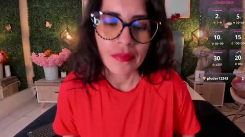 Snapshot of linagh chatting on September 13, 12:13 pm Lina online show from September 13, 12:13 pm