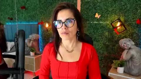 Lina  online show from July 24, 11:30 am