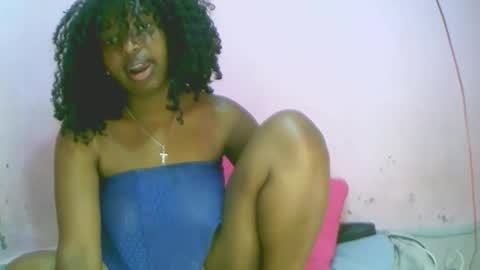 Snapshot of linah1123 chatting on October 12, 11:34 am linah1123 online show from October 12, 11:34 am