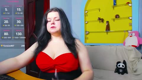 Lina online show from March 10, 7:45 am