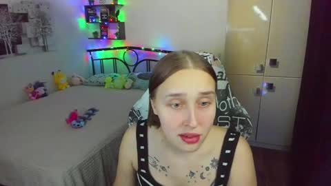 Lina online show from May 4, 9:18 pm
