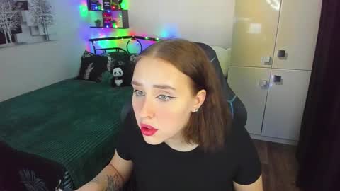 Lina online show from March 5, 10:05 pm