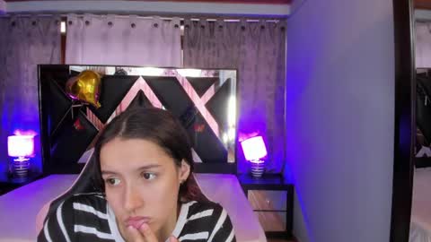  Linda  online show from July 20, 6:19 pm