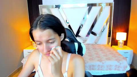  Linda  online show from October 22, 6:57 pm