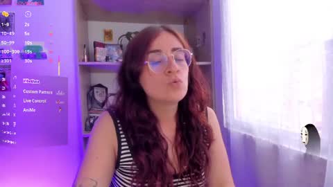 Giggles  online show from July 20, 10:32 pm