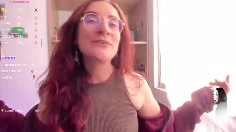 Giggles  online show from July 14, 4:44 pm