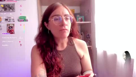 Giggles  online show from July 27, 2:03 pm
