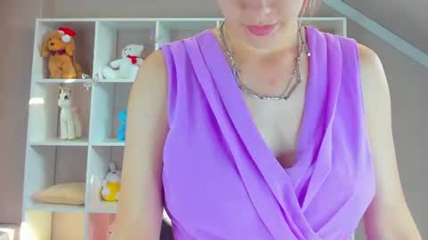 Linda online show from July 28, 11:17 am