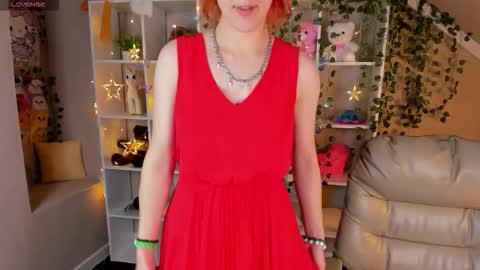 Linda online show from November 30, 9:24 am