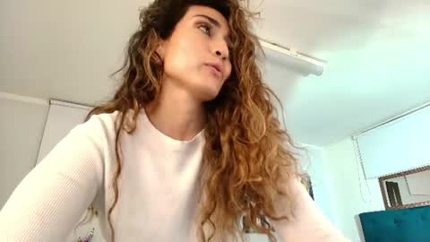 Maria Paula online show from July 6, 10:42 am