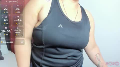 L I N D A online show from March 13, 8:43 pm