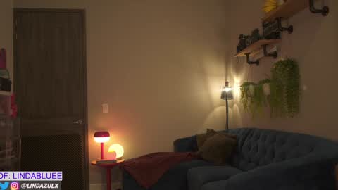 Nia  online show from March 19, 3:16 pm